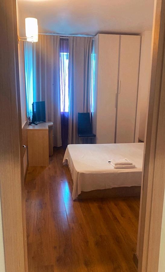 Dmt Apartament Rin Grand Букурещ Екстериор снимка